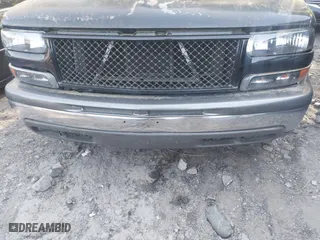 2003 Chevrolet Tahoe LT with VIN 1GNEC13Z63J251155, listed as a IAAI auction lot 42036158 with 1 mi miles. Bid and sale history available at carsss.com. Image 6.