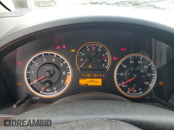 2012 Nissan Titan SV z VIN 1N6AA0EC0CN311288, wystawiony jako Copart lot #56845405 z przebiegiem 71 180 mil mil oraz Szkoda całkowita • Salvage title. Historia ofert i sprzedaży dostępna na DreamBid. Obrazek 9.