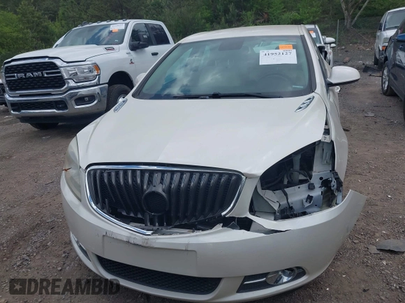 2013 Buick Verano Convenience Group with VIN 1G4PR5SK7D4218785, listed as a IAAI auction lot 41952127 with 105,032 mi miles. Bid and sale history available at carsss.com. Image 6.