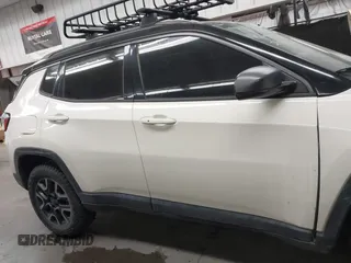 2019 Jeep Compass Trailhawk with VIN 3C4NJDDB8KT668110, listed as a IAAI auction lot 41700848 with 75,855 mi miles and . Bid and sale history available at carsss.com. Image 14.
