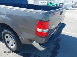 2005 Ford F-150 XLT с VIN 1FTRW12W55KD46912, выставлен на аукционе IAAI как лот 42098078 с пробегом 167 819 миль миль и . История ставок и продаж доступна на DreamBid. Изображение 6.