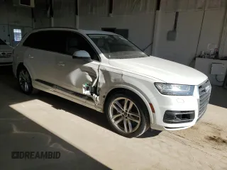 2017 Audi Q7 Prestige z VIN WA1VAAF70HD047931, wystawiony jako Copart lot #48360985 z przebiegiem 113 562 mil mil oraz Szkoda całkowita • Salvage title. Historia ofert i sprzedaży dostępna na DreamBid. Obrazek 4.