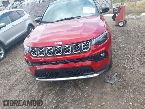 2025 Jeep Compass Limited with VIN 3C4NJDCN2ST545284, listed as a IAAI auction lot 42187547 with 8,005 mi miles and . Bid and sale history available at DreamBid. Image 12.