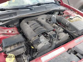 2005 Dodge Magnum SE with VIN 2D4FV48V35H677391, listed as a IAAI auction lot 42109681 with 115,939 mi miles and . Bid and sale history available at carsss.com. Image 10.