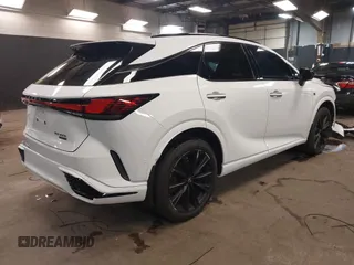 2024 Lexus RX 500h F Sport Performance z VIN 2T2BCMEAXRC014219, wystawiony jako IAAI lot #42451793 z przebiegiem 12 479 mil mil oraz . Historia ofert i sprzedaży dostępna na DreamBid. Obrazek 4.