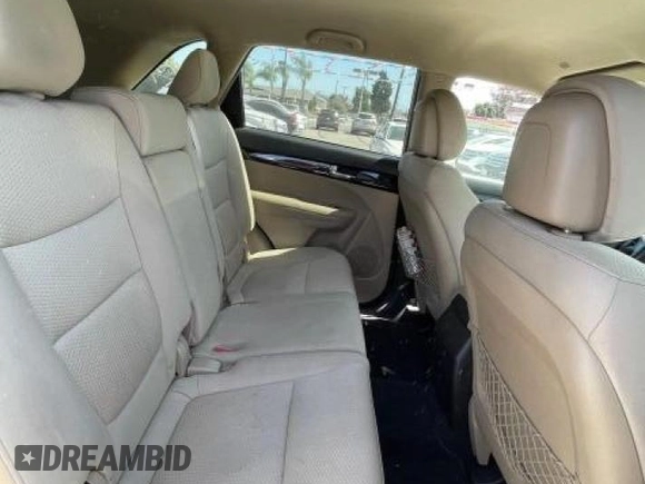 2012 Kia Sorento LX with VIN 5XYKT3A10CG304310, listed as a Copart auction lot 44085085 with 170,280 mi miles and Clean Title. Bid and sale history available at DreamBid. Image 6.