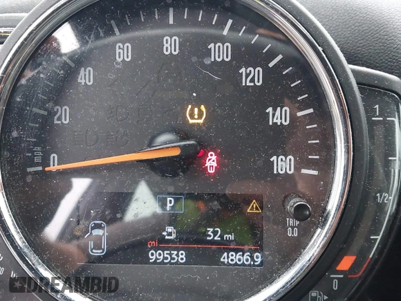 2019 MINI Countryman Cooper S with VIN WMZYT5C52K3G93902, listed as a IAAI auction lot 42650523 with 99,538 mi miles and . Bid and sale history available at DreamBid. Image 15.
