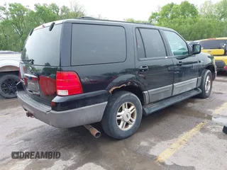 2003 Ford Expedition Special Service with VIN 1FMPU16L83LC08166, listed as a IAAI auction lot 42036745 with 198,948 mi miles. Bid and sale history available at carsss.com. Image 4.