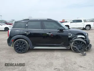 2019 MINI Countryman Cooper S with VIN WMZYT5C58K3E64351, listed as a IAAI auction lot 41739265 with 58,893 mi miles. Bid and sale history available at carsss.com. Image 13.
