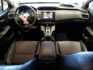 2018 Honda Clarity Plug-In Hybrid with VIN JHMZC5F11JC002088, listed as a Copart auction lot 48706444 with 138,277 mi miles. Bid and sale history available at carsss.com. Image 8.