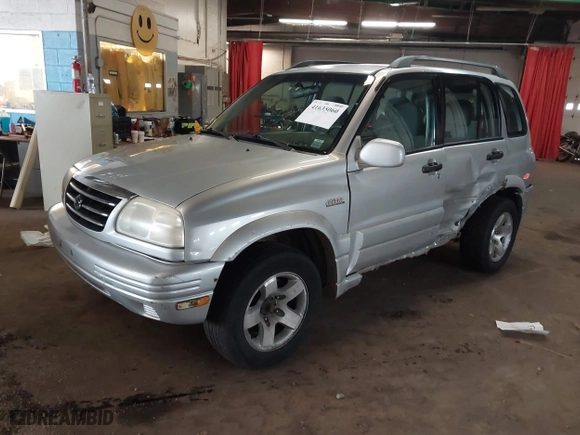 2000 Suzuki Grand Vitara JLX with VIN JS3TD62V1Y4101244, listed as a IAAI auction lot 41635060 with 169,951 mi miles. Bid and sale history available at carsss.com. Image 17.