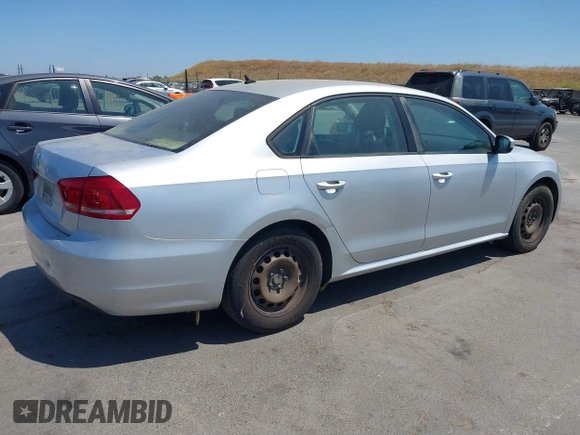 2013 Volkswagen Passat Wolfsburg Edition с VIN 1VWAP7A36DC113454, выставлен на аукционе IAAI как лот 39590527 с пробегом 142 120 миль миль и . История ставок и продаж доступна на DreamBid. Изображение 4.