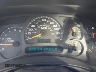 2003 Chevrolet Tahoe LS z VIN 1GNEC13Z93R107570, wystawiony jako IAAI lot #41809679 z przebiegiem 234 901 mil mil oraz . Historia ofert i sprzedaży dostępna na DreamBid. Obrazek 7.