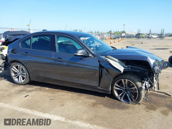 2015 BMW 3 Series 328i с VIN WBA3C1C52FP852509, выставлен на аукционе IAAI как лот 42164622 с пробегом Не указан миль и . История ставок и продаж доступна на DreamBid. Изображение 13.