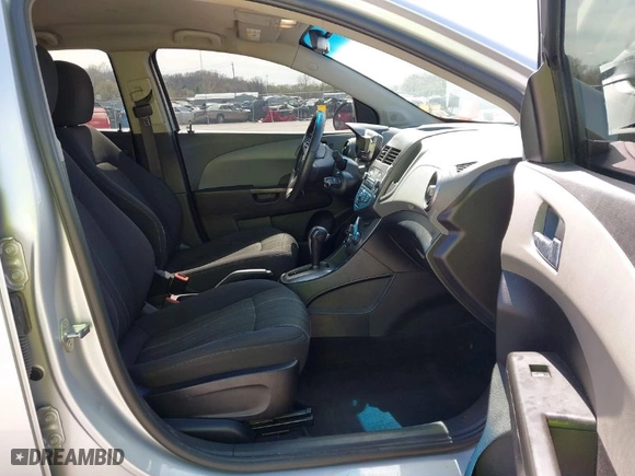 2014 Chevrolet Sonic LT with VIN 1G1JC5SH6E4234289, listed as a IAAI auction lot 41879362 with 193,067 mi miles. Bid and sale history available at carsss.com. Image 5.
