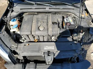 2012 Volkswagen Jetta Sedan SE w/Convenience & Sunroof PZEV with VIN 3VWBP7AJ5CM042117, listed as a Copart auction lot 42402665 with 152,687 mi miles and Salvage Title. Bid and sale history available at carsss.com. Image 11.