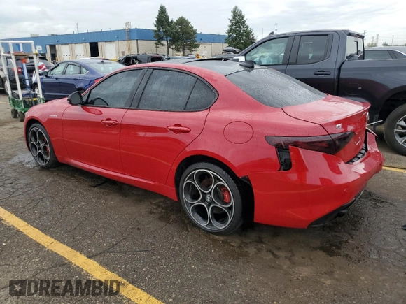 2022 Alfa Romeo Giulia Veloce z VIN ZARFANBN8N7665049, wystawiony jako Copart lot #73681754 z przebiegiem 33 500 mil mil oraz Nie do naprawy • Non repairable. Historia ofert i sprzedaży dostępna na DreamBid. Obrazek 2.
