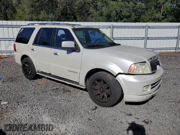 2006 Lincoln Navigator Luxury with VIN 5LMFU275X6LJ12879, listed as a Copart auction lot 85471574 with 230,864 mi miles and Salvage Title. Bid and sale history available at carsss.com. Image 4.