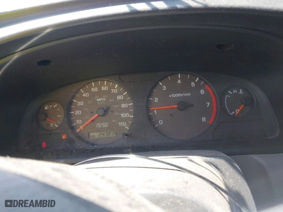 2000 Nissan Frontier 2WD XE with VIN 1N6ED27T0YC387758, listed as a IAAI auction lot 41981132 with 247,214 mi miles. Bid and sale history available at carsss.com. Image 7.
