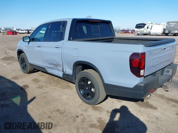 2024 Honda Ridgeline Black Edition with VIN 5FPYK3F85RB025204, listed as a IAAI auction lot 41836118 with 12,385 mi miles and . Bid and sale history available at DreamBid. Image 3.