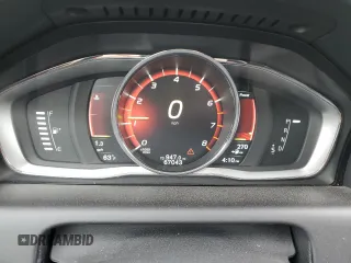 2017 Volvo XC60 Dynamic z VIN YV440MRRXH2107984, wystawiony jako Copart lot #47284055 z przebiegiem 67 043 mil mil oraz Szkoda całkowita • Salvage title. Historia ofert i sprzedaży dostępna na DreamBid. Obrazek 9.