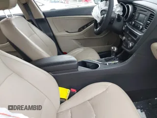 2015 Kia Optima EX с VIN 5XXGN4A7XFG417202, выставлен на аукционе IAAI как лот 42384510 с пробегом 175 888 миль миль и . История ставок и продаж доступна на DreamBid. Изображение 5.