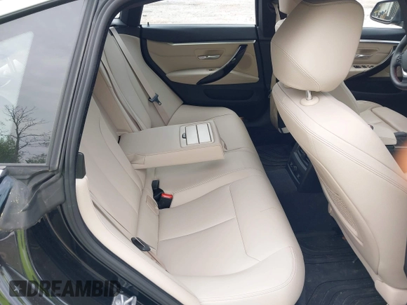 2016 BMW 4 Series 428i xDrive z VIN WBA4C9C51GG139038, wystawiony jako IAAI lot #42247629 z przebiegiem 48 388 mil mil oraz . Historia ofert i sprzedaży dostępna na DreamBid. Obrazek 8.