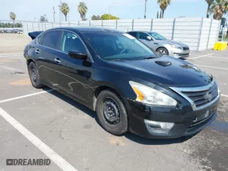 2015 Nissan Altima 2.5 S with VIN 1N4AL3APXFC267944, listed as a IAAI auction lot 41890087 with 265504 miles. Bid and sale history available at carsss.com. Image 1.