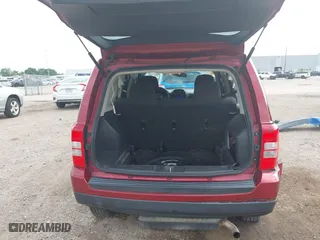 2016 Jeep Patriot Sport with VIN 1C4NJPBB4GD777312, listed as a IAAI auction lot 41906384 with 154,751 mi miles. Bid and sale history available at carsss.com. Image 17.