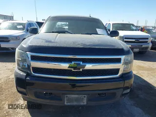 2008 Chevrolet Silverado 1500 LTZ with VIN 2GCEK13Y081241547, listed as a IAAI auction lot 41724991 with 224,143 mi miles. Bid and sale history available at carsss.com. Image 11.