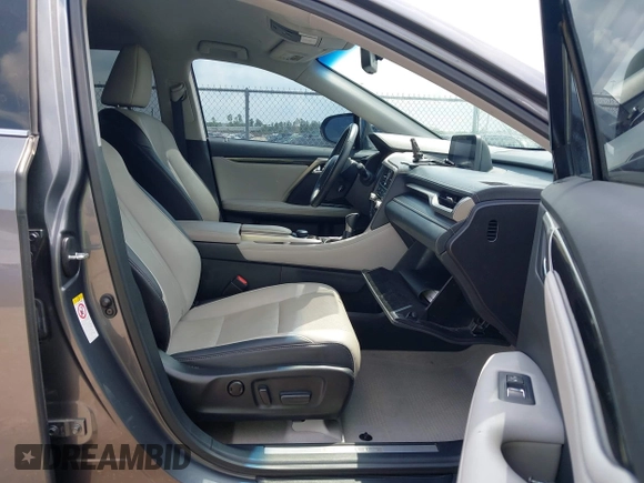 2016 Lexus RX 350 z VIN 2T2ZZMCAXGC031079, wystawiony jako IAAI lot #42120190 z przebiegiem 142 407 mil mil oraz . Historia ofert i sprzedaży dostępna na DreamBid. Obrazek 5.