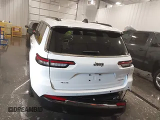 2023 Jeep Grand Cherokee Altitude with VIN 1C4RJKAGXP8842626, listed as a IAAI auction lot 41656013 with 41,085 mi miles and . Bid and sale history available at DreamBid. Image 17.