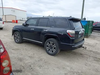 2020 Toyota 4Runner SR5 with VIN JTEBU5JR7L5748058, listed as a IAAI auction lot 41714902 with 107,950 mi miles. Bid and sale history available at carsss.com. Image 3.