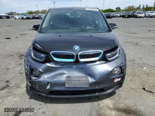 2017 BMW i3 with VIN WBY1Z8C38HV893417, listed as a Copart auction lot 53063865 with 28,910 mi miles and Salvage Title. Bid and sale history available at carsss.com. Image 5.