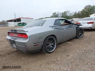 2011 Dodge Challenger with VIN 2B3CJ4DG3BH519228, listed as a IAAI auction lot 41187843 with 123,161 mi miles. Bid and sale history available at carsss.com. Image 4.
