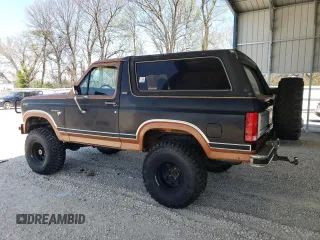 1981 Ford Bronco z VIN 1FMEU15G9BLA33517, wystawiony jako Copart lot #52392705 z przebiegiem 14 929 mil mil oraz Czysty tytuł • Clean title. Historia ofert i sprzedaży dostępna na DreamBid. Obrazek 2.