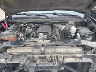 2014 Chevrolet Silverado 1500 LT with VIN 3GCUKREC2EG552511, listed as a IAAI auction lot 41745914 with 196,182 mi miles. Bid and sale history available at carsss.com. Image 10.