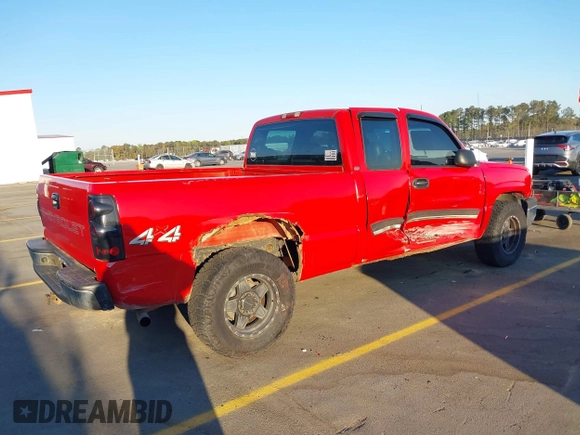 2005 Chevrolet Silverado 1500 Z71 z VIN 1GCEK19Z15Z309289, wystawiony jako IAAI lot #41884986 z przebiegiem 230 941 mil mil oraz . Historia ofert i sprzedaży dostępna na DreamBid. Obrazek 4.