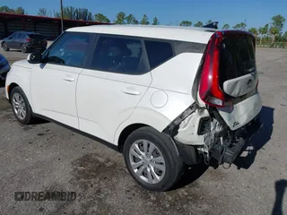 2021 Kia Soul S with VIN KNDJ23AU7M7737596, listed as a IAAI auction lot 42029726 with 36,743 mi miles. Bid and sale history available at carsss.com. Image 3.