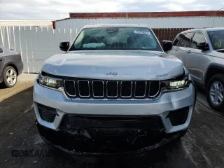 2023 Jeep Grand Cherokee Laredo with VIN 1C4RJHAG0PC674527, listed as a Copart auction lot 58538195 with 37,434 mi miles and Salvage title. Bid and sale history available at DreamBid. Image 5.