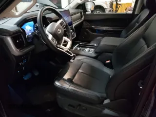 2024 Ford Expedition Max XLT with VIN 1FMJK1J86REA81784, listed as a Copart auction lot 53760615 with 2,233 mi miles and Clean Title. Bid and sale history available at DreamBid. Image 7.
