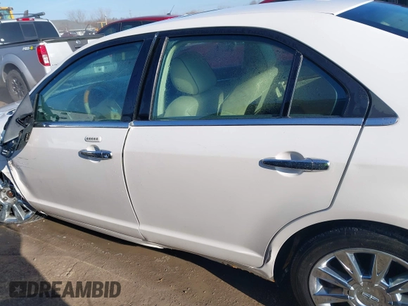 2011 Lincoln MKZ with VIN 3LNHL2GC2BR763917, listed as a IAAI auction lot 41892423 with 119,098 mi miles. Bid and sale history available at carsss.com. Image 14.