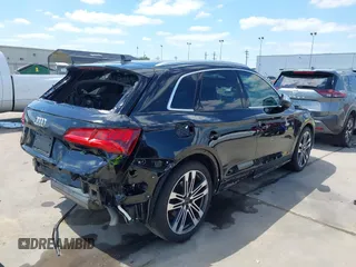 2020 Audi SQ5 Premium Plus with VIN WA1B4AFY0L2059116, listed as a IAAI auction lot 42009082 with 103,896 mi miles. Bid and sale history available at carsss.com. Image 4.