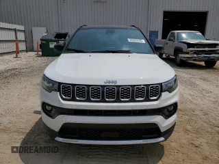2024 Jeep Compass Limited z VIN 3C4NJDCN0RT122990, wystawiony jako Copart lot #59363245 z przebiegiem 3 231 mil mil oraz Szkoda całkowita • Salvage title. Historia ofert i sprzedaży dostępna na DreamBid. Obrazek 5.