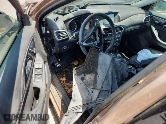 2018 Infiniti QX30 Premium with VIN SJKCH5CP9JA053929, listed as a Copart auction lot 64396905 with Not provided miles and Salvage title. Bid and sale history available at DreamBid. Image 8.