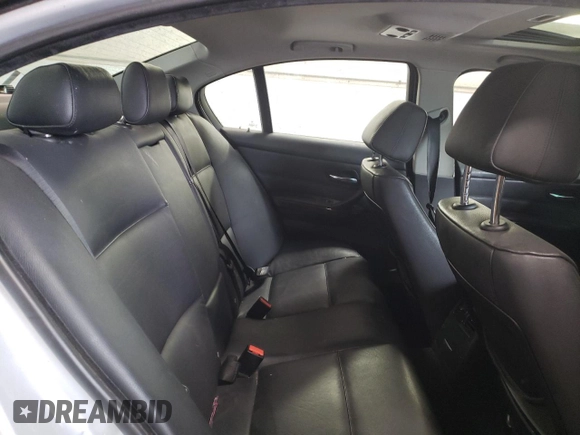 2007 BMW 3 Series 328i with VIN WBAVA33597KX71077, listed as a Copart auction lot 52431525 with 174,309 mi miles and Non Repairable. Bid and sale history available at DreamBid. Image 10.