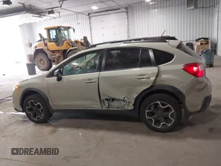 2015 Subaru XV Crosstrek Limited with VIN JF2GPAPC8FH277085, listed as a IAAI auction lot 41938913 with 124,159 mi miles. Bid and sale history available at carsss.com. Image 14.
