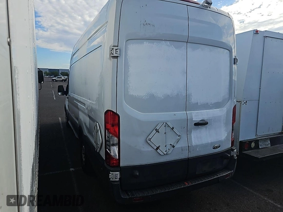 2015 Ford Transit z VIN 1FTCR3XV7FKA20765, wystawiony jako IAAI lot #42713692 z przebiegiem 280 464 mil mil oraz . Historia ofert i sprzedaży dostępna na DreamBid. Obrazek 14.