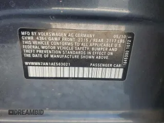 2010 Volkswagen CC Sport with VIN WVWMN7AN1AE563021, listed as a Copart auction lot 70165374 with 147,122 mi miles and Clean Title. Bid and sale history available at carsss.com. Image 12.
