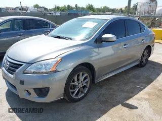 2013 Nissan Sentra SR z VIN 3N1AB7AP7DL617653, wystawiony jako IAAI lot #42520941 z przebiegiem 182 099 mil mil oraz . Historia ofert i sprzedaży dostępna na DreamBid. Obrazek 2.